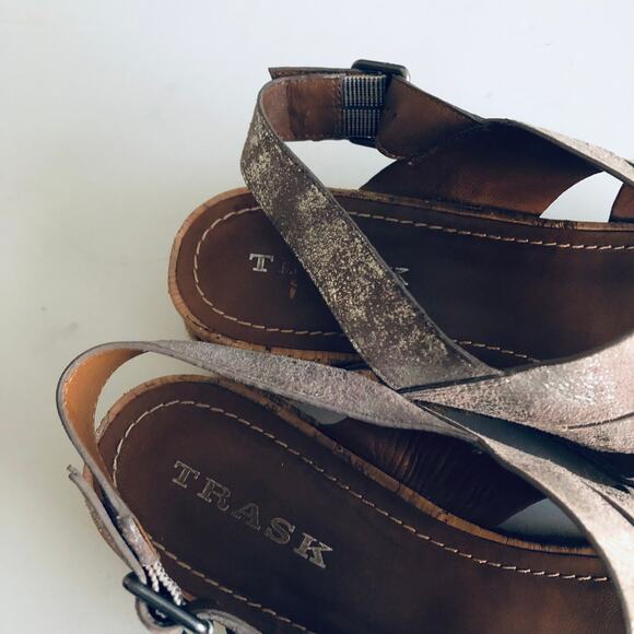 Trask 'Randi' Women's 9.5 Pewter Platform Sandal Strappy - Picture 4 of 12